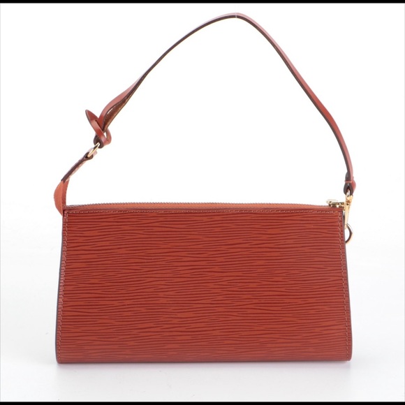 Louis Vuitton Pochette Accessoires Kenyan Fawn Epi Leather with Box and Dust Bag - Picture 3 of 10
